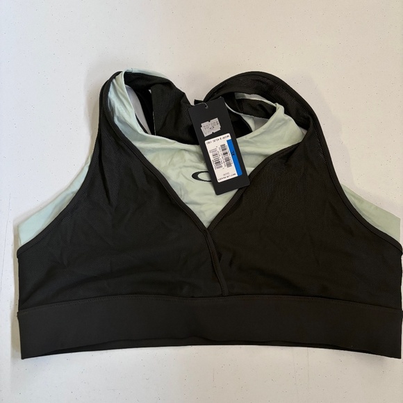 New womens Oakley Luxe Bra Block sports bra various sizes - Picture 1 of 5